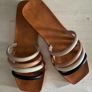 Justine Black Multi Sandals - 5.5